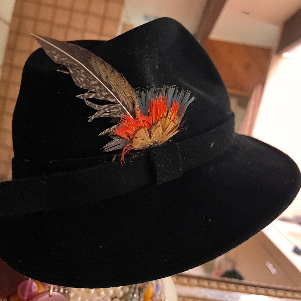 Mr John Classic Vintage Black Felt Fedora Hat Feathers